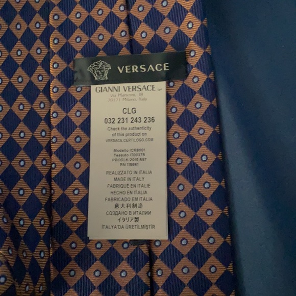 Versace Tie 👔 - Picture 2 of 3